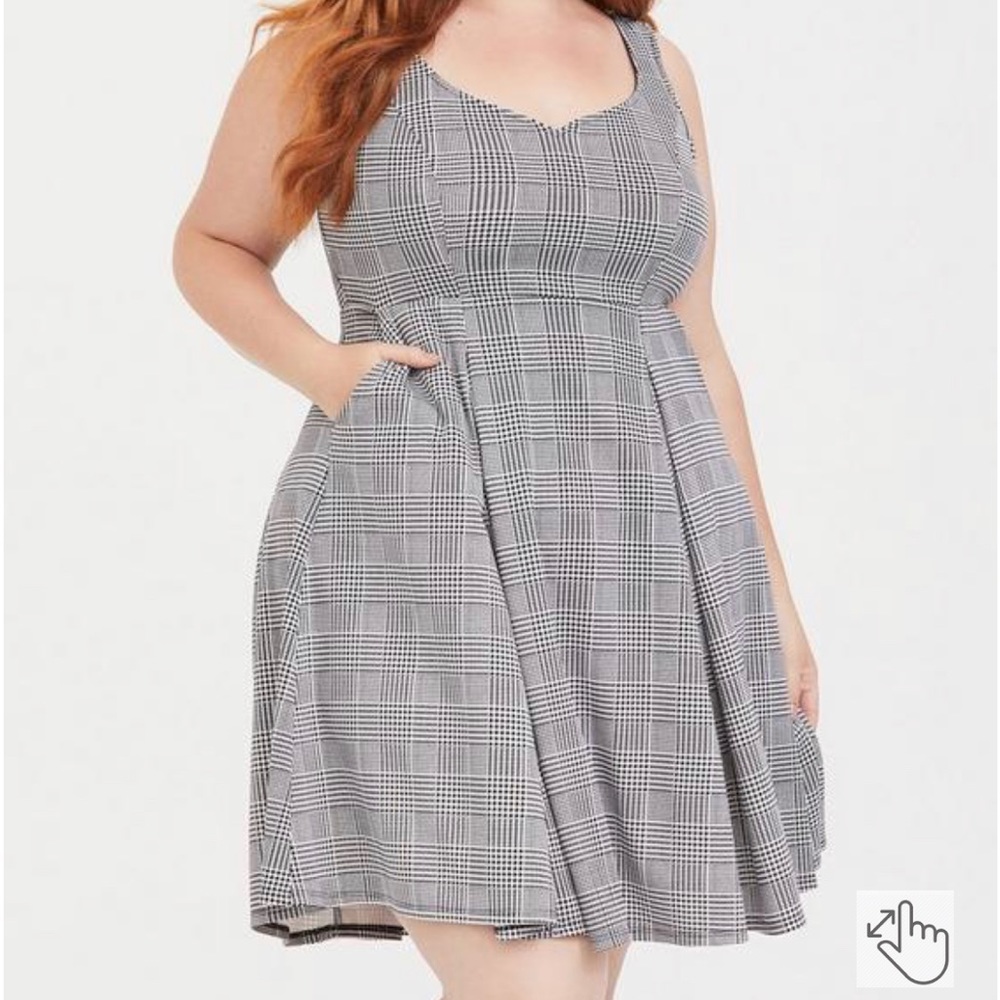 Torrid Black and White Skater Dress Size 2